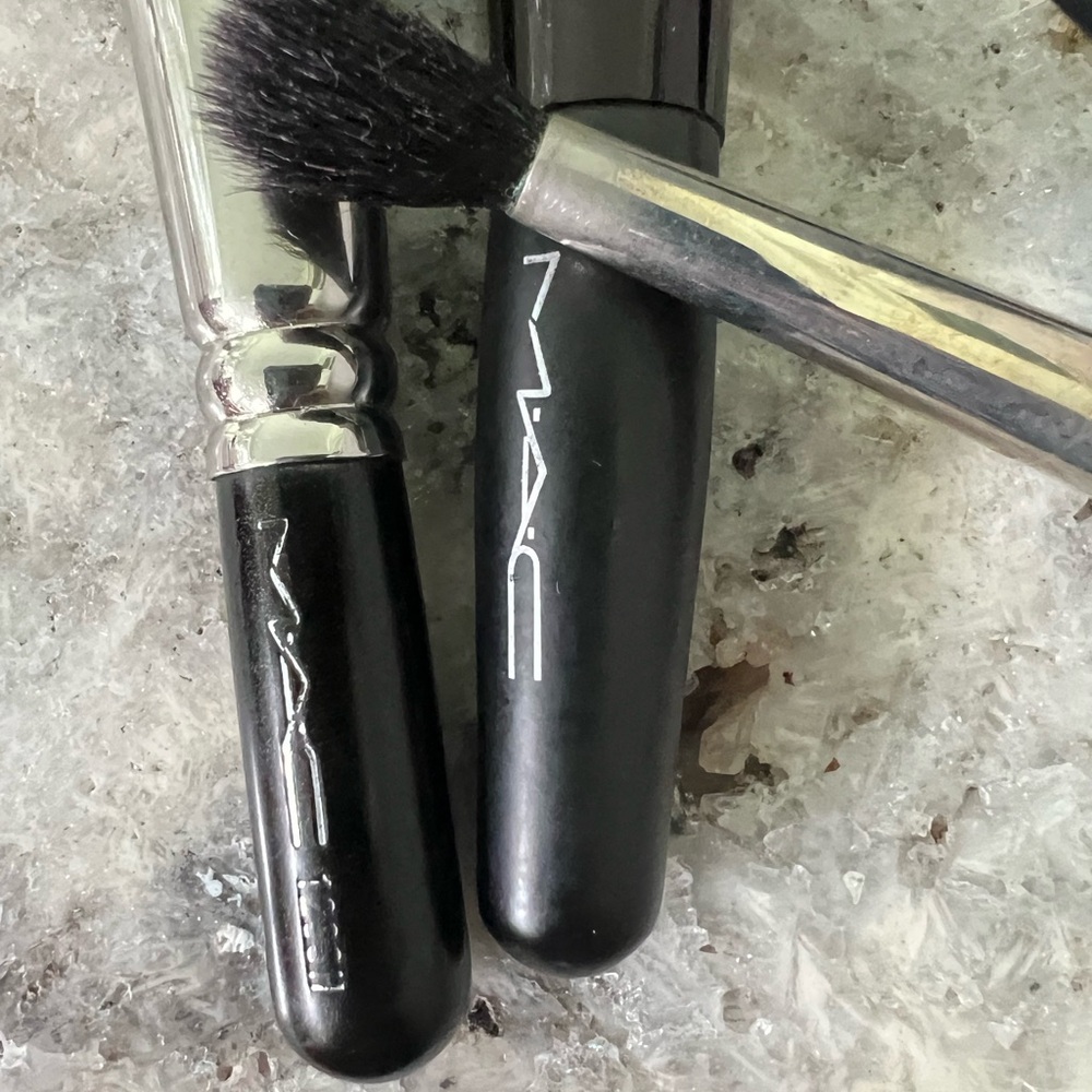 MAC MakeUp Brushes - Picture 5 of 6